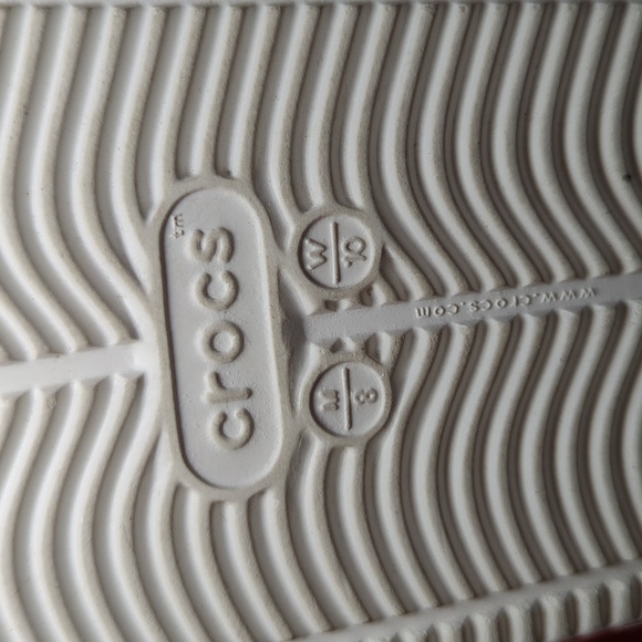 Toy Story x Crocs Off-Court Clog "Pizza Planet" in White Red Women's 10 Men's 8 - Picture 9 of 9